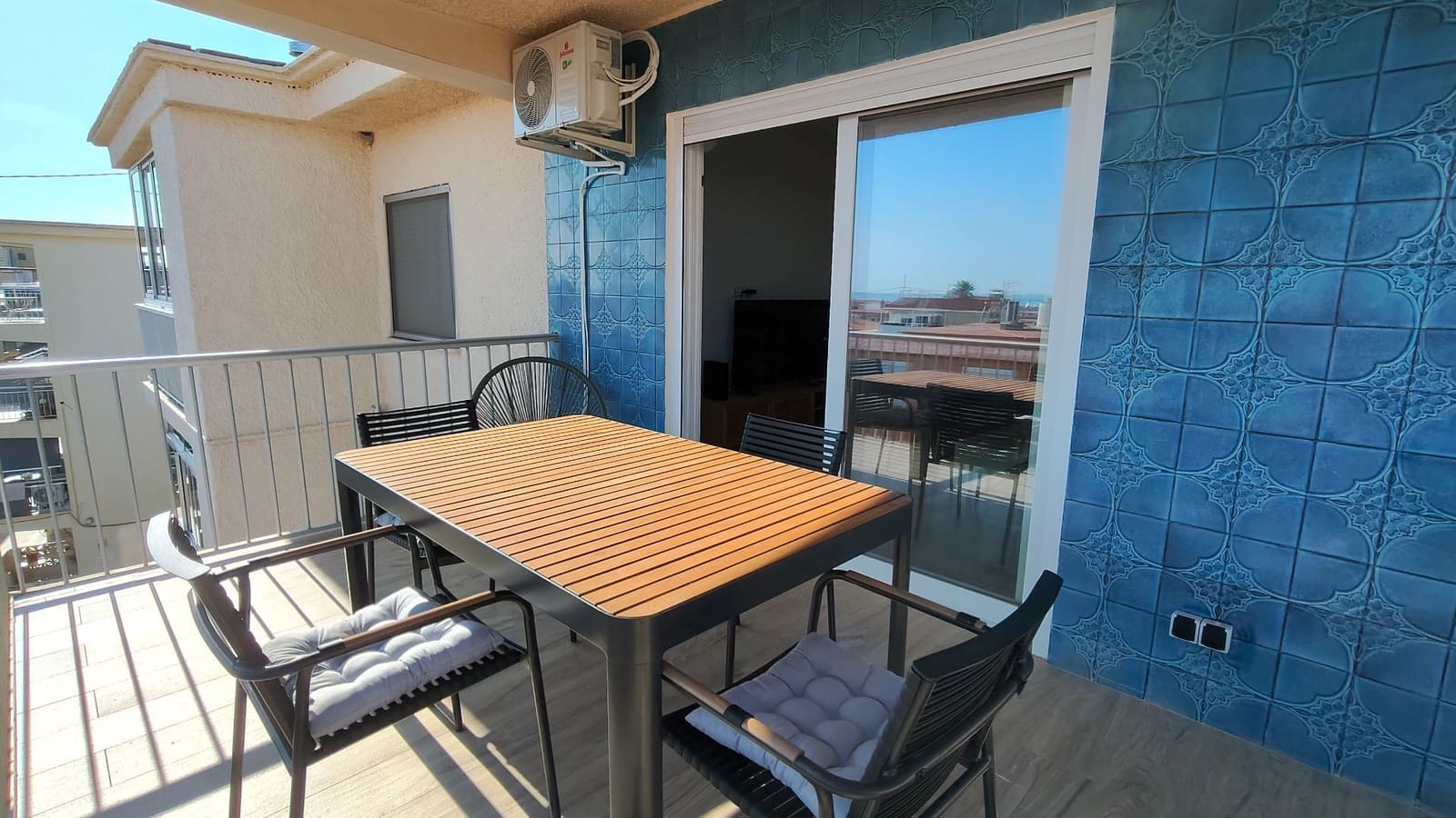 Apartamento de 3 habitaciones en Oliva en alquiler - 950 € (Ref: 10154564)