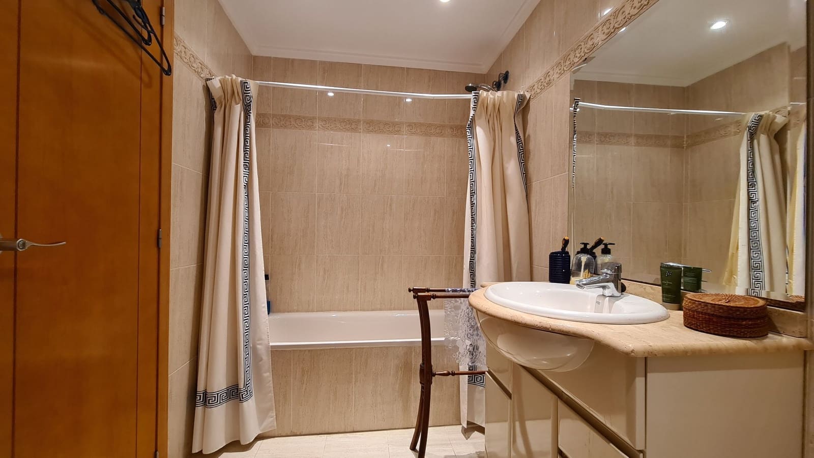 3 quarto Apartamento para arrendar em Javea / Xabia com piscina garagem - 950 € (Ref: 9072054)