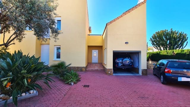 5 bedroom Villa for sale in Els Poblets with pool garage - € 848,000 (Ref: 9072057)