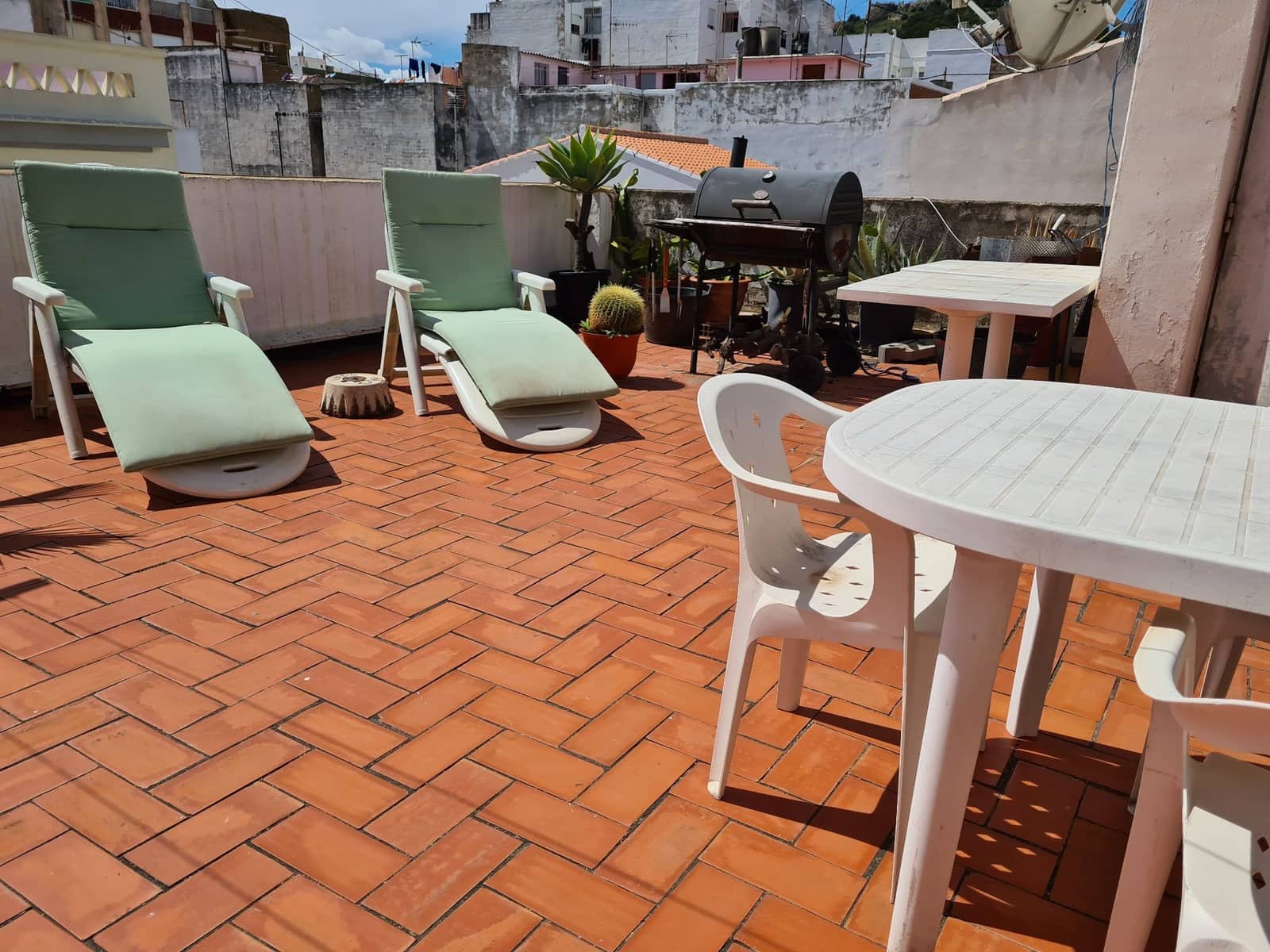 3 makuuhuone Asunto vuokrattavana paikassa Oliva - 750 € (Ref: 9072060)