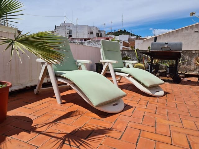 3 makuuhuone Asunto vuokrattavana paikassa Oliva Pueblo, Oliva - 750 € (Ref: 9072060)