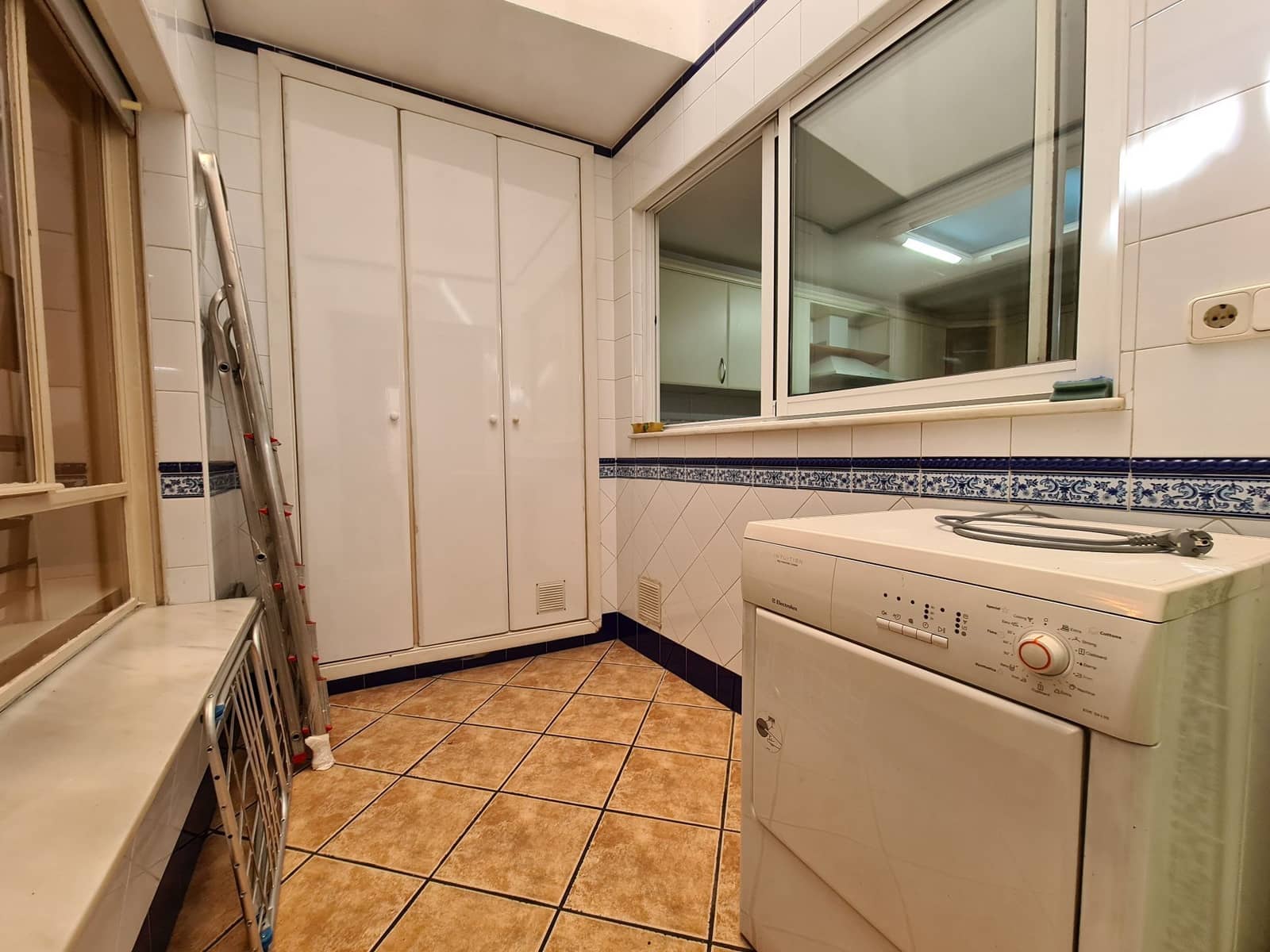 3 makuuhuone Asunto vuokrattavana paikassa Oliva - 750 € (Ref: 9072060)