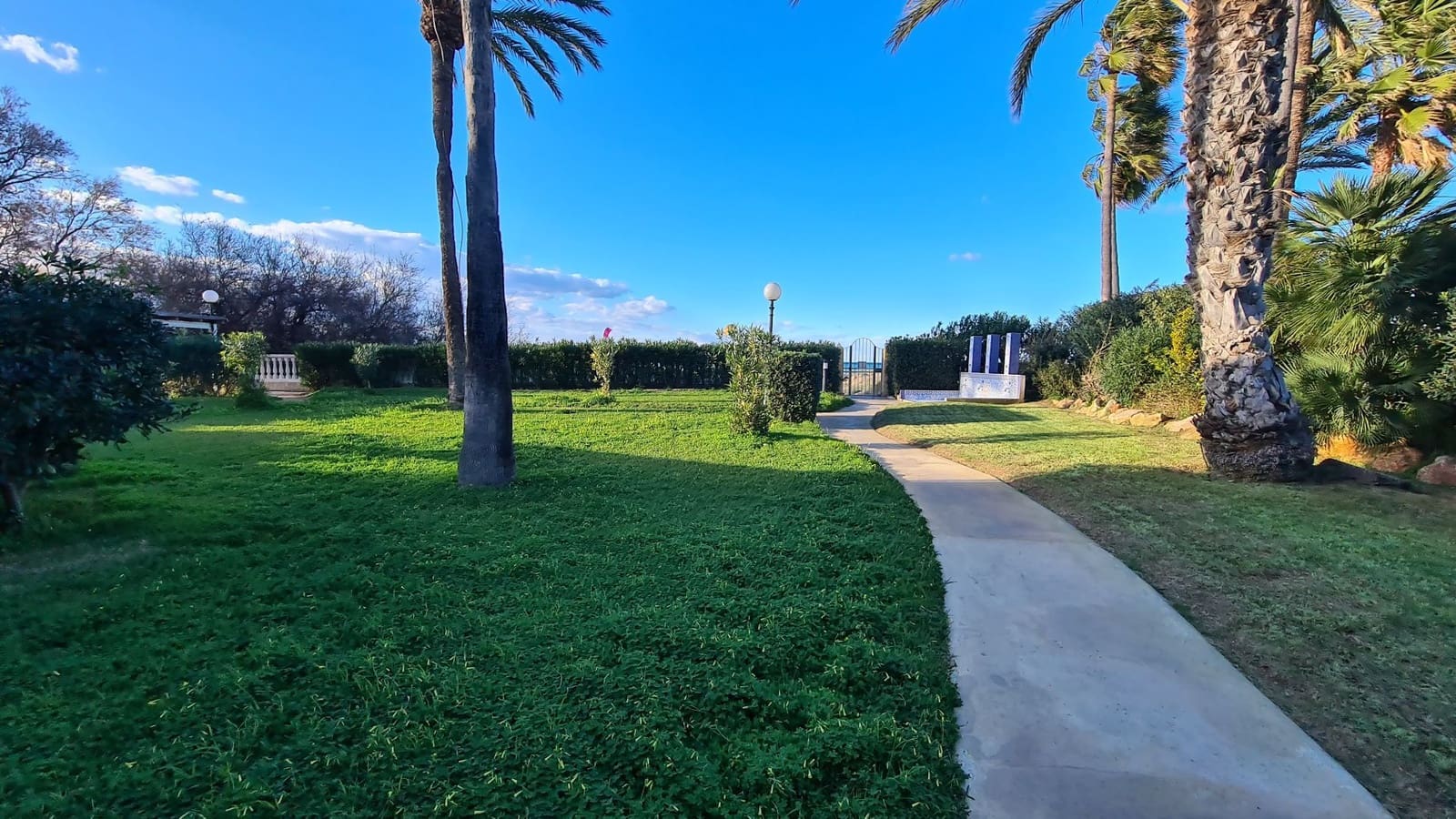 2 bedroom Townhouse for rent in Denia with pool garage - € 1,300 (Ref: 9072065)