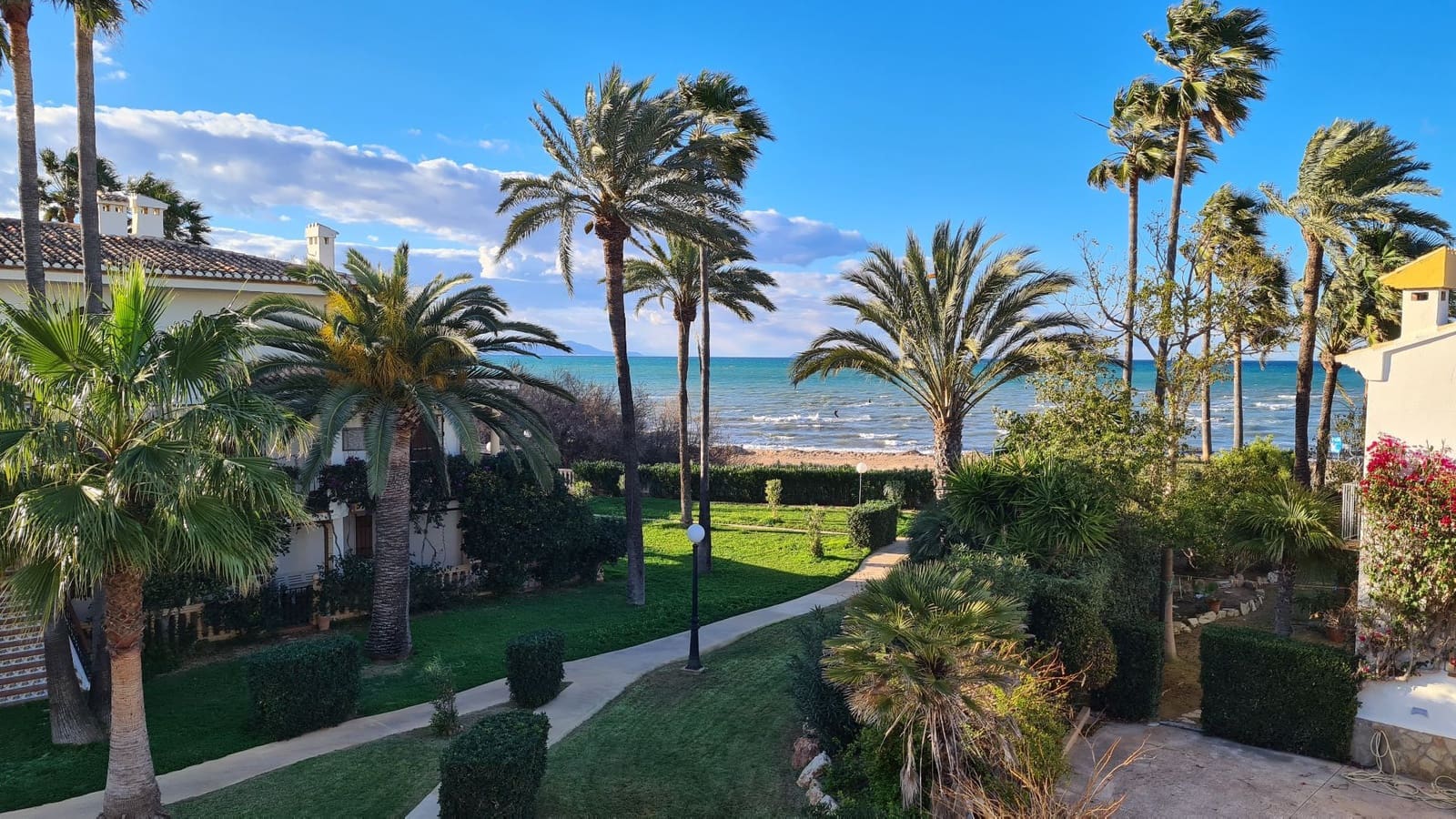 2 bedroom Townhouse for rent in Denia with pool garage - € 1,300 (Ref: 9072065)