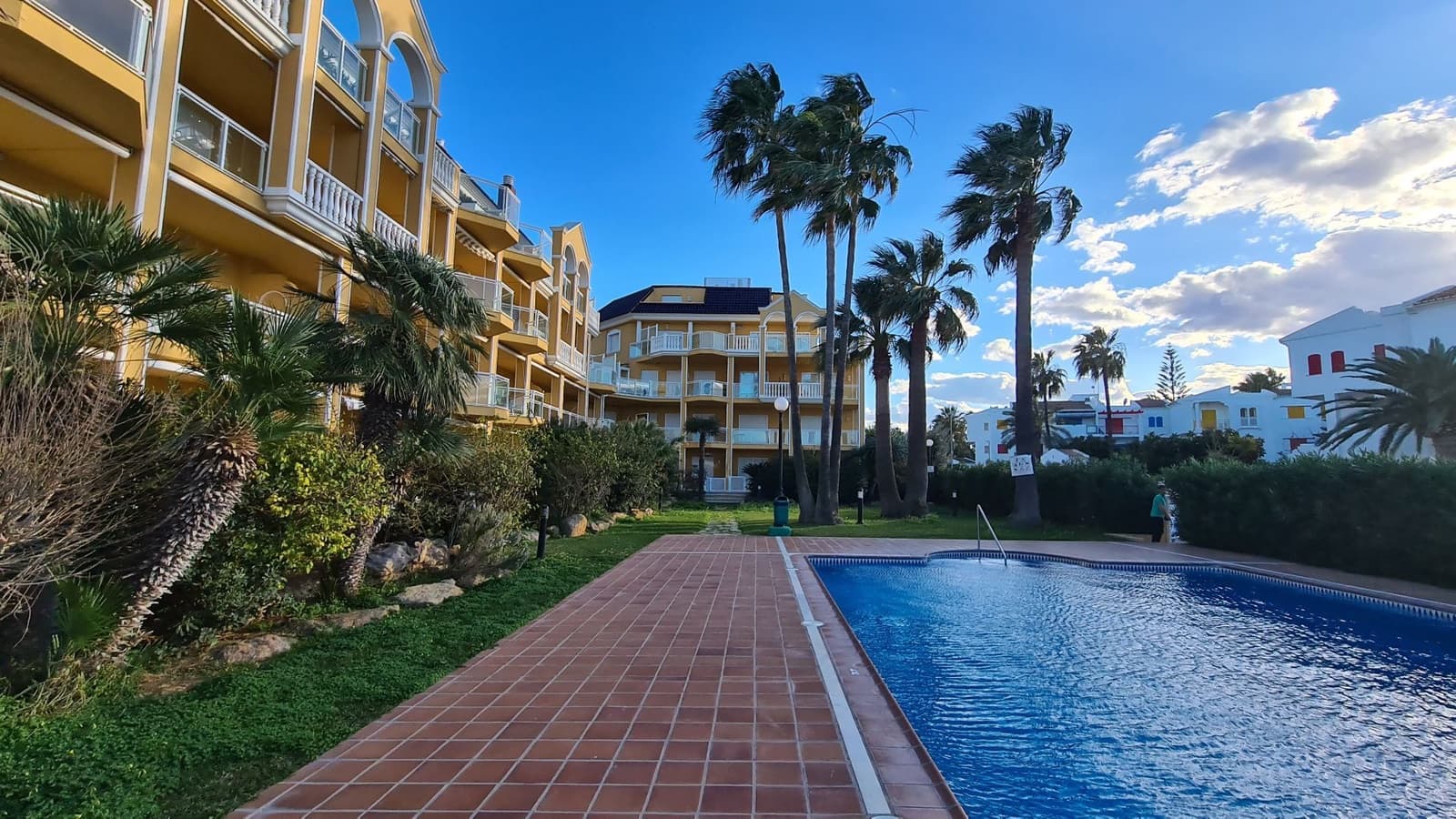 2 bedroom Townhouse for rent in Denia with pool garage - € 1,300 (Ref: 9072065)