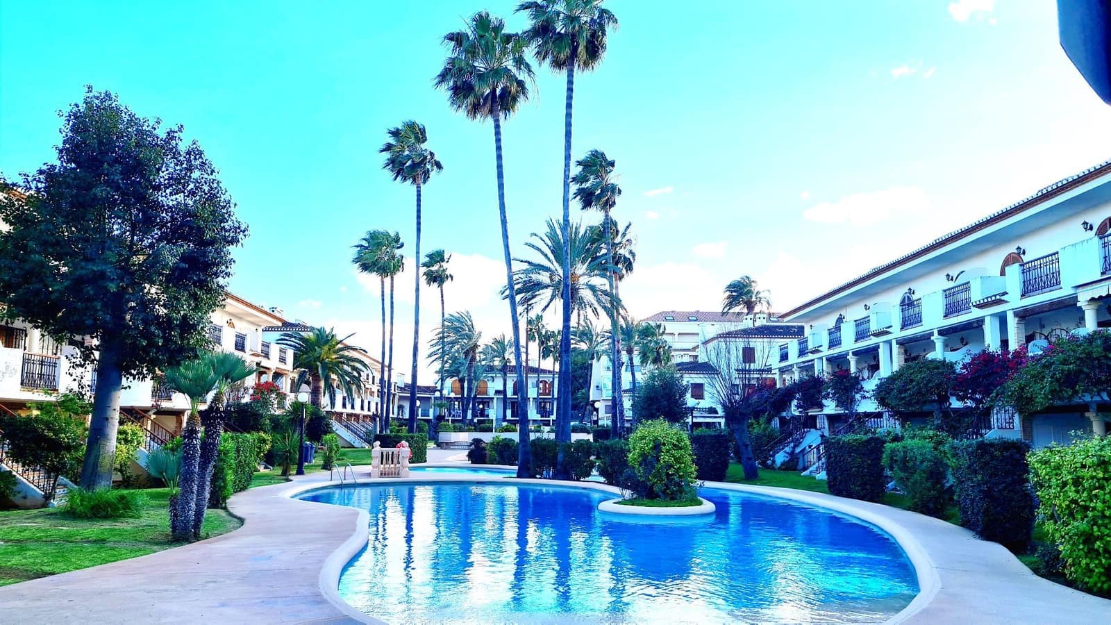 2 bedroom Townhouse for rent in Denia with pool garage - € 1,300 (Ref: 9072065)