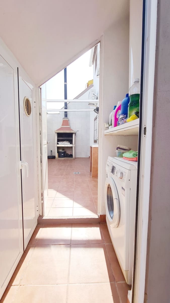 3 soveværelse Semi-Rækkehus til salg i El Vergel / Verger med swimmingpool garage - € 320.000 (Ref: 9072069)