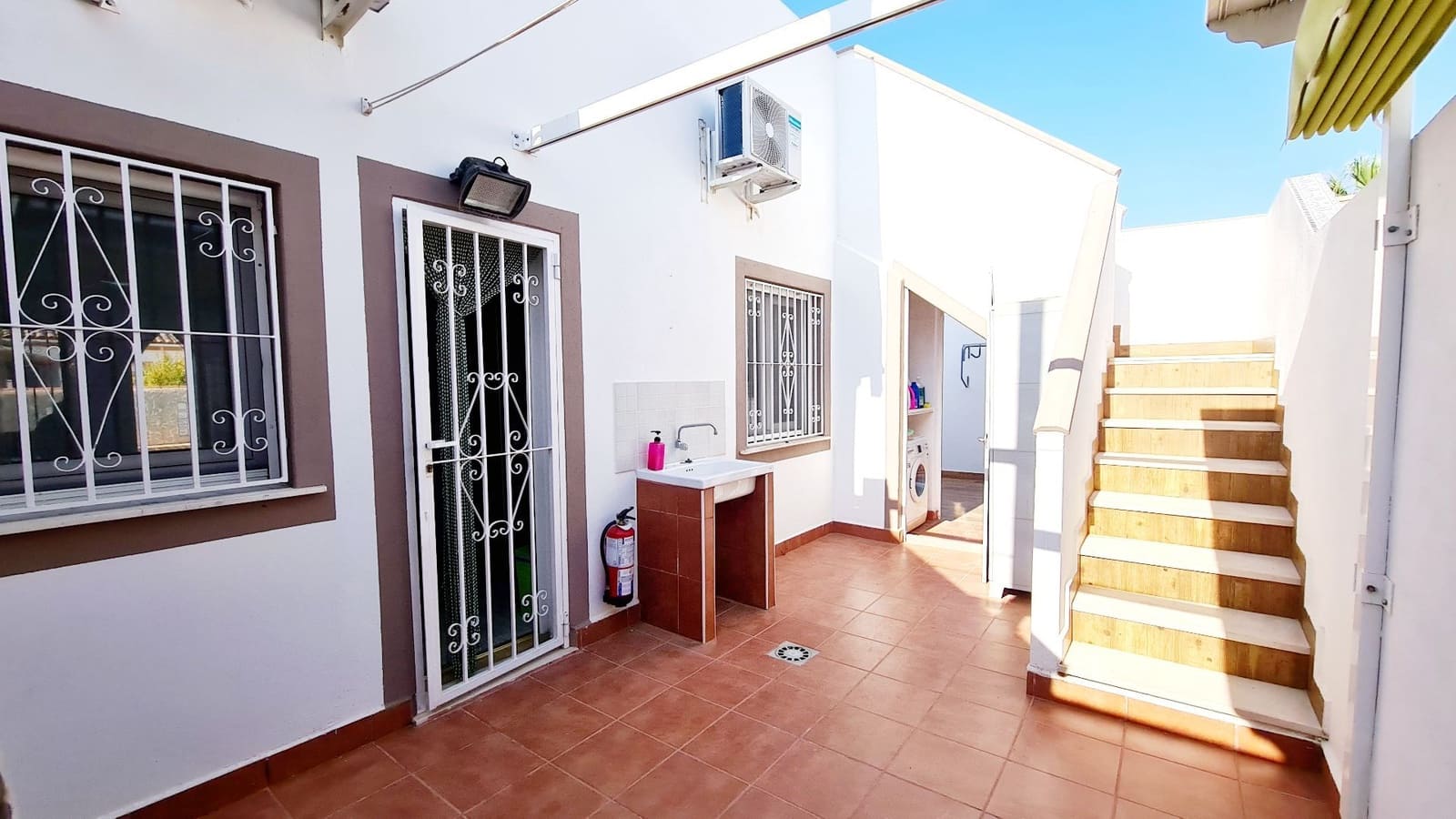 3 soveværelse Semi-Rækkehus til salg i El Vergel / Verger med swimmingpool garage - € 320.000 (Ref: 9072069)