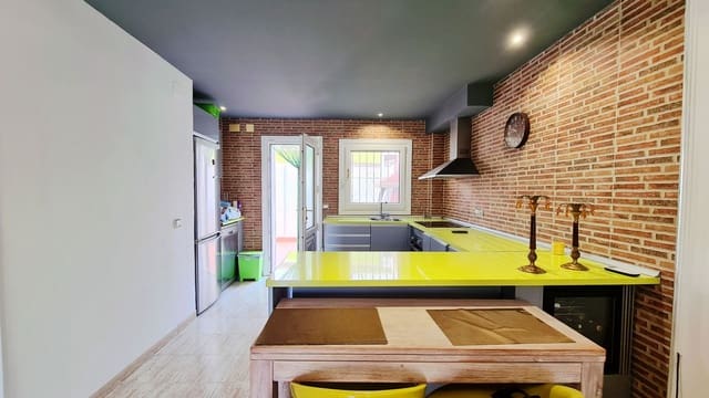 3 slaapkamer Halfvrijstaande villa te koop in El Vergel / Verger met zwembad garage - € 320.000 (Ref: 9072069)