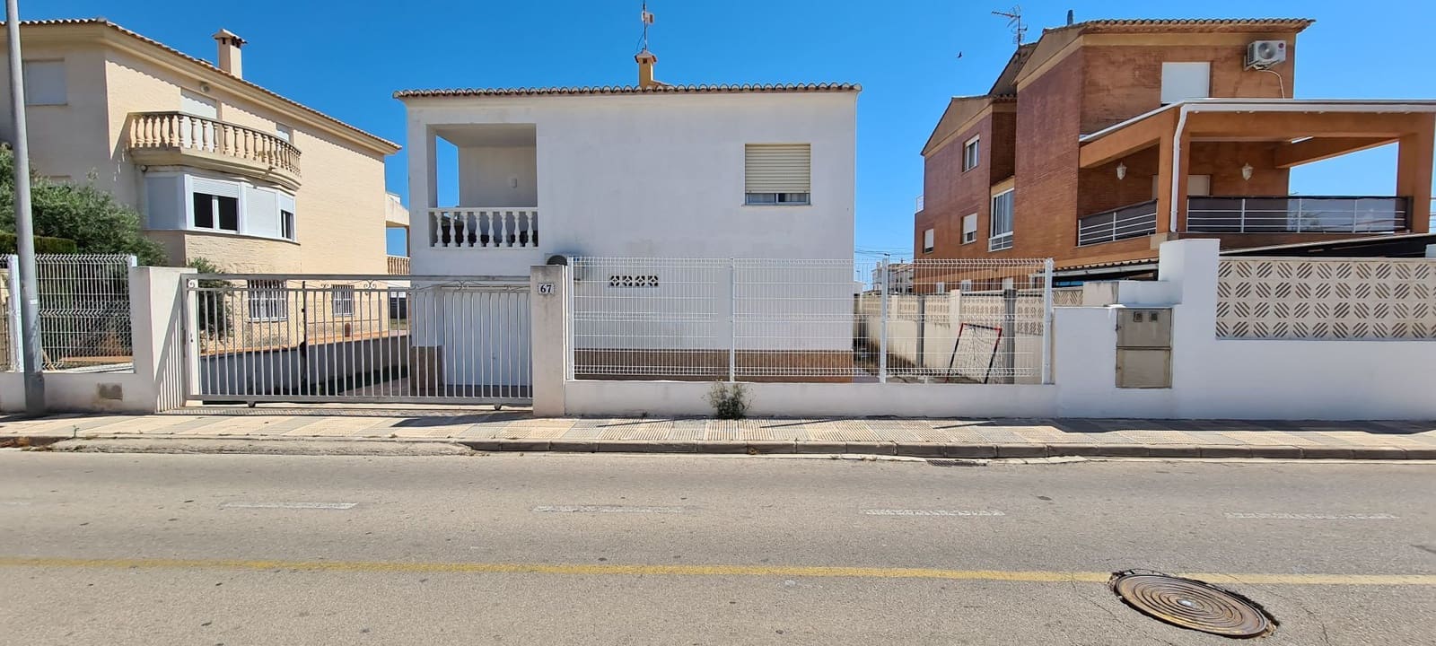 5 soveværelse Villa til salg i Oliva med garage - € 370.000 (Ref: 9072073)