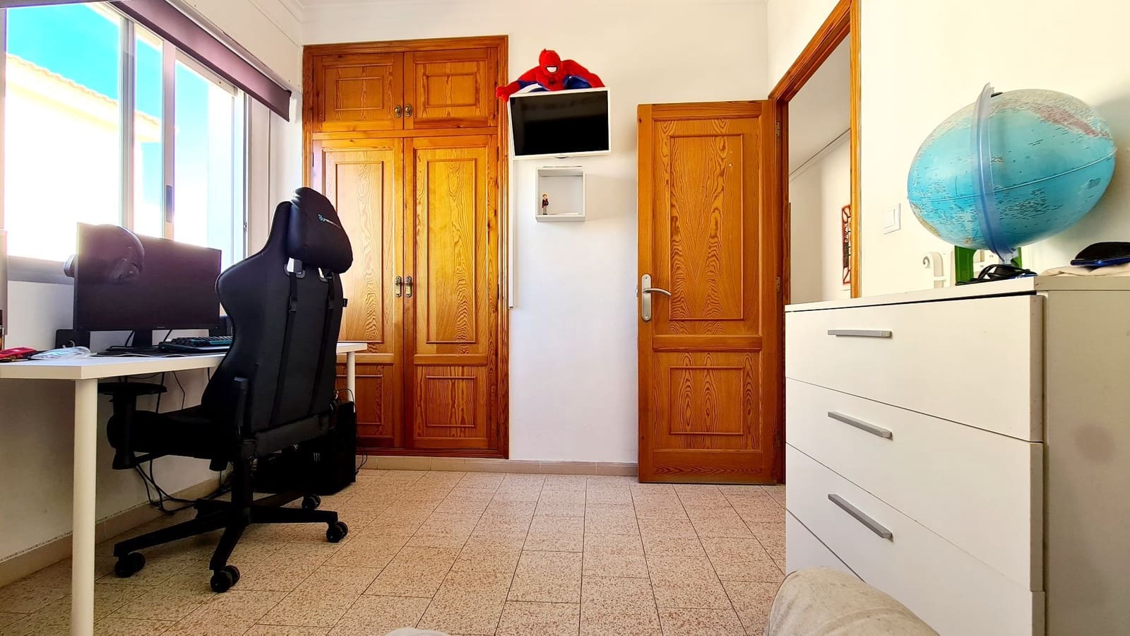 5 soveværelse Villa til salg i Oliva med garage - € 370.000 (Ref: 9072073)