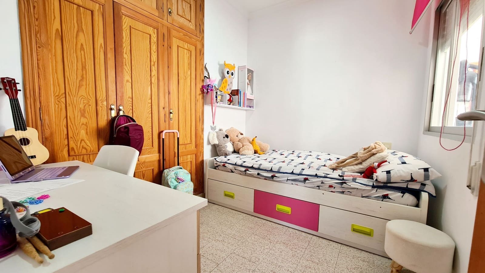 5 soveværelse Villa til salg i Oliva med garage - € 370.000 (Ref: 9072073)