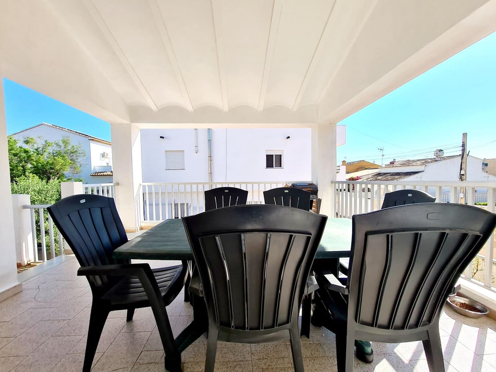 5 soveværelse Villa til salg i Oliva med garage - € 370.000 (Ref: 9072073)