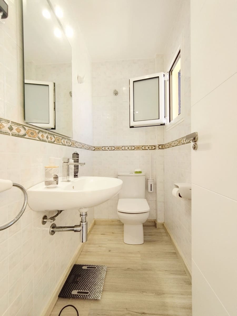 2 bedroom Apartment for sale in Denia with pool garage - € 295,000 (Ref: 9072074)