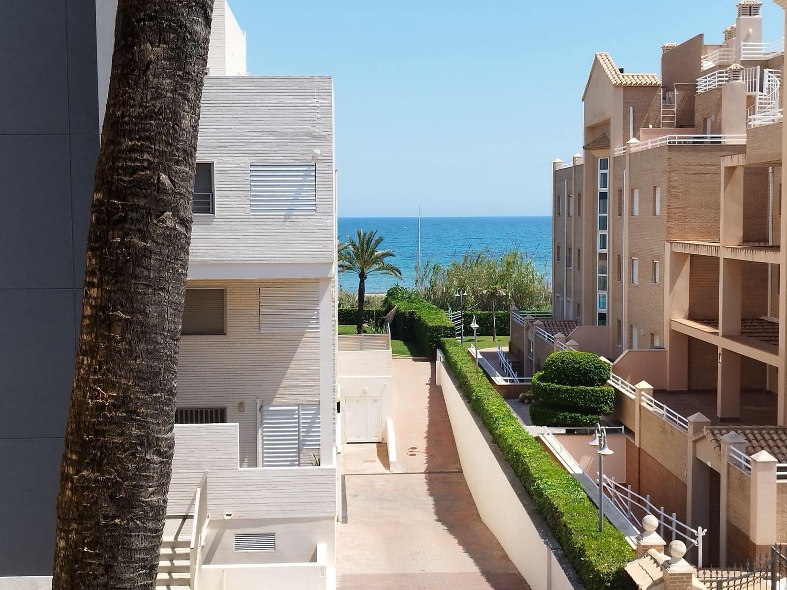 2 bedroom Apartment for sale in Denia with pool garage - € 295,000 (Ref: 9072074)