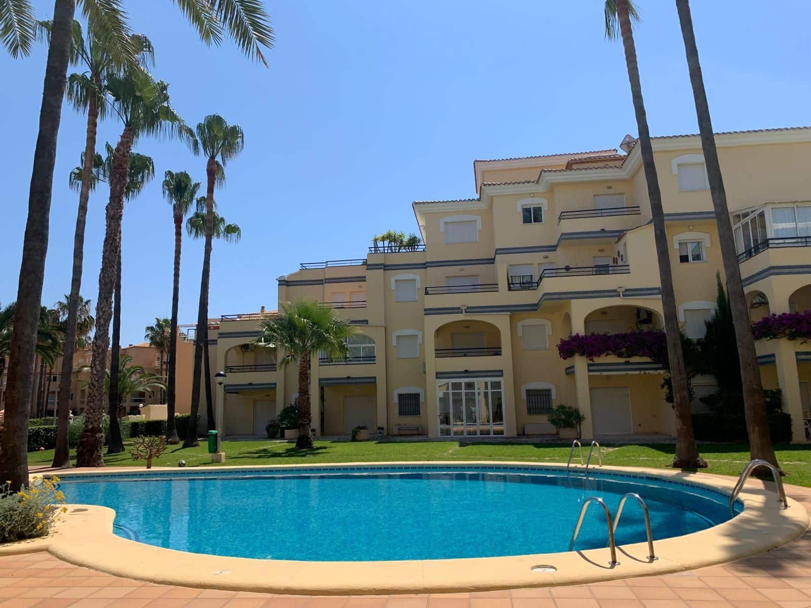 2 bedroom Apartment for sale in Denia with pool garage - € 295,000 (Ref: 9072074)