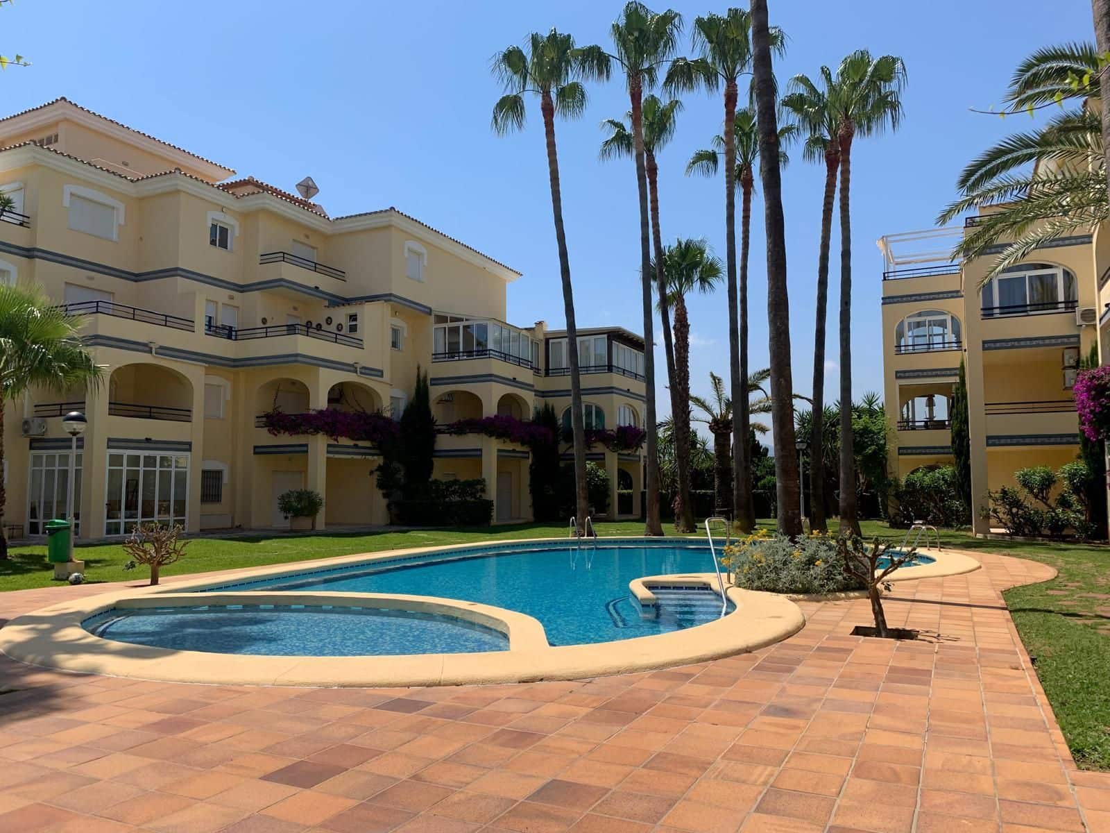 2 bedroom Apartment for sale in Denia with pool garage - € 295,000 (Ref: 9072074)