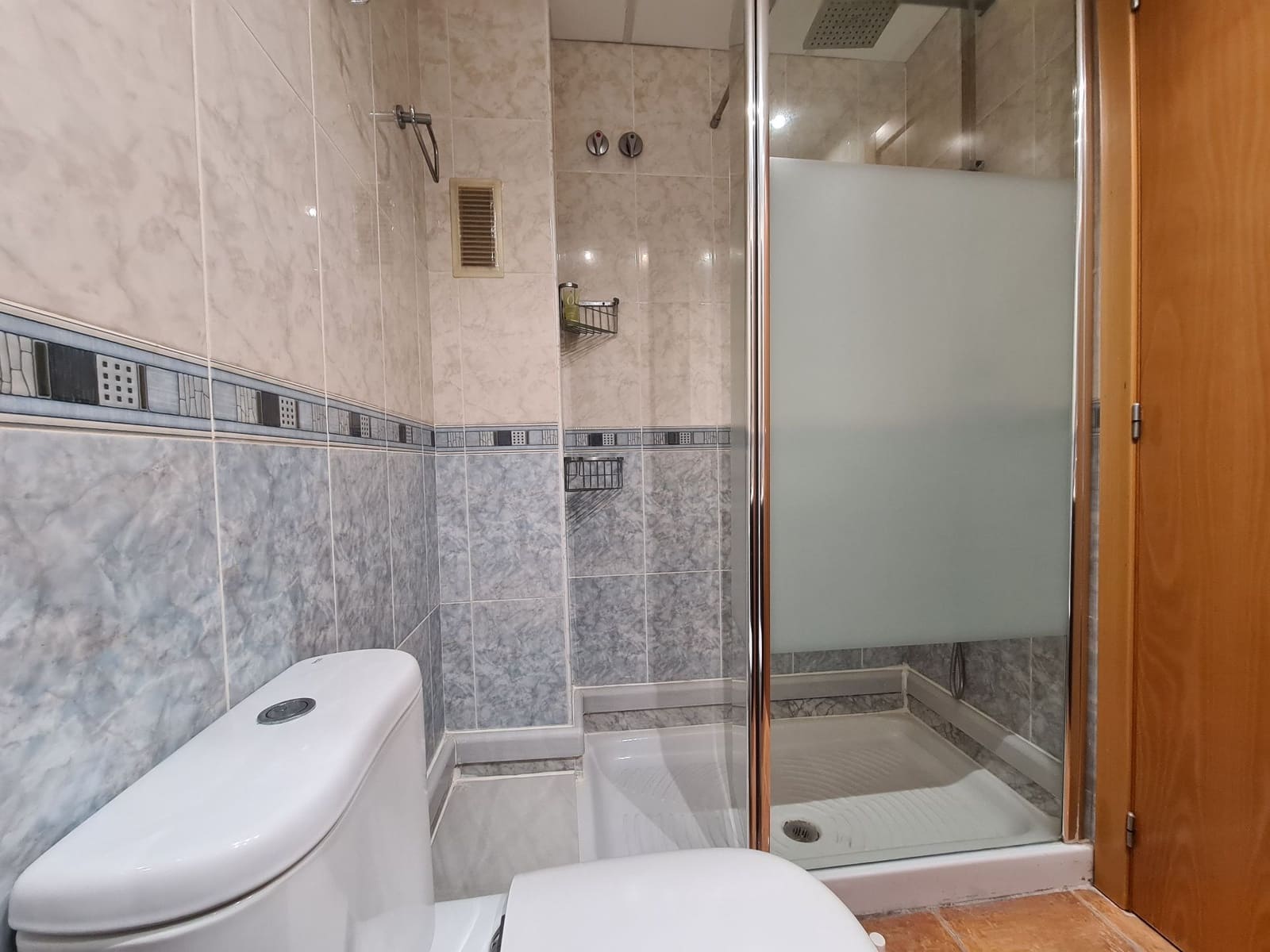 5 soveværelse Semi-Rækkehus til salg i Miramar med garage - € 251.000 (Ref: 9072082)