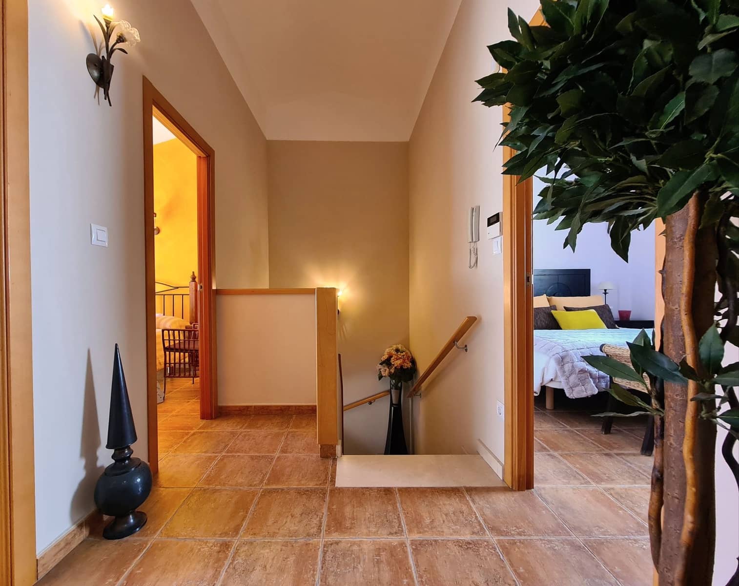 5 soveværelse Semi-Rækkehus til salg i Miramar med garage - € 251.000 (Ref: 9072082)