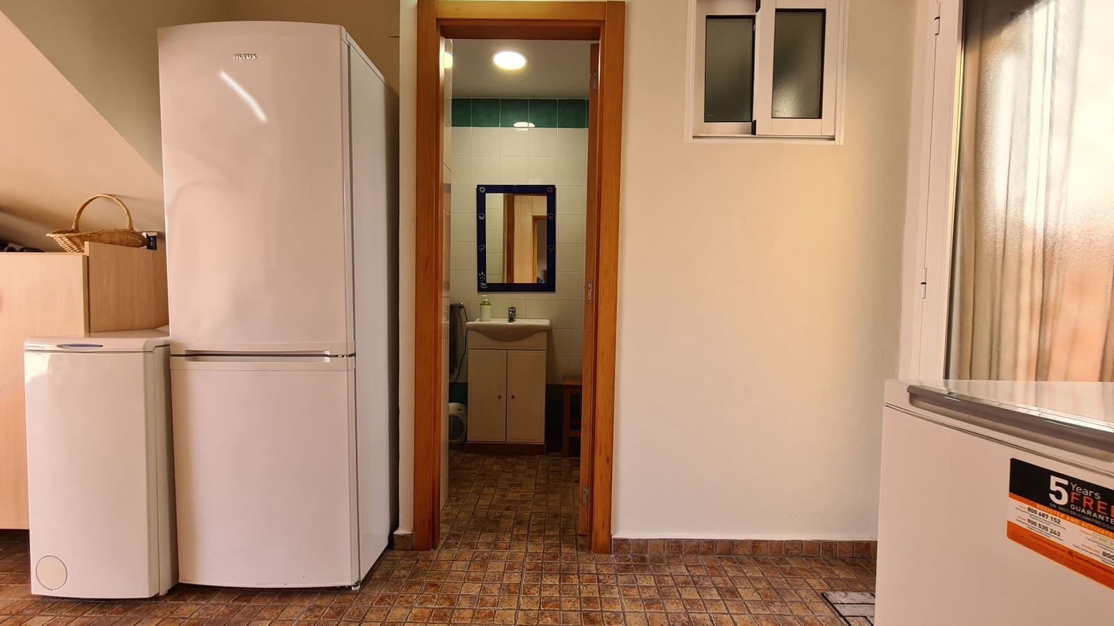 5 soveværelse Semi-Rækkehus til salg i Miramar med garage - € 251.000 (Ref: 9072082)