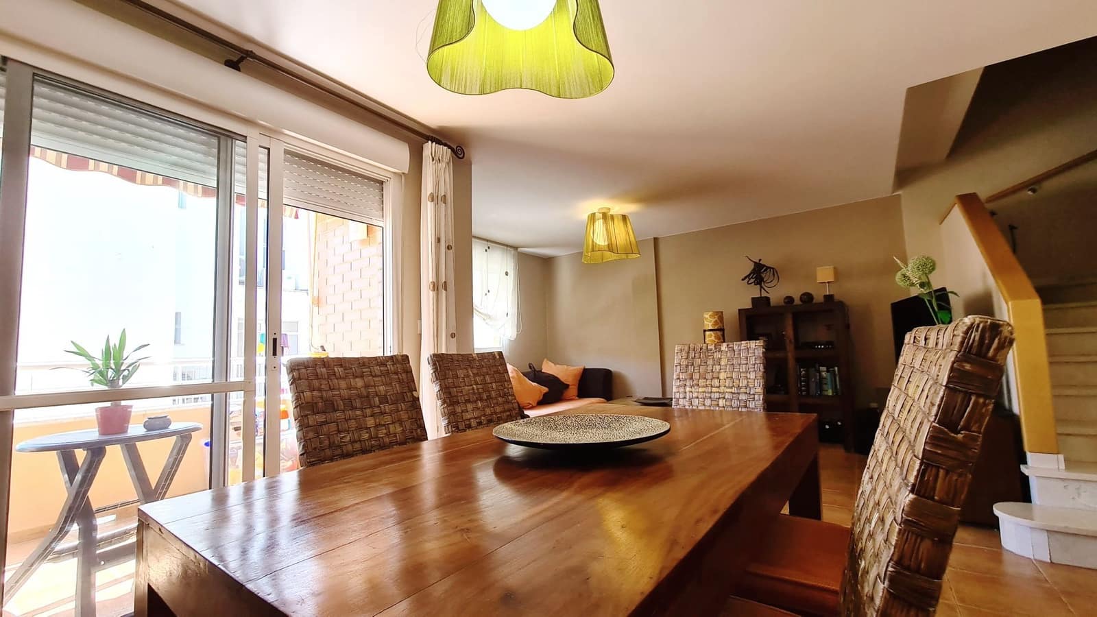 5 soveværelse Semi-Rækkehus til salg i Miramar med garage - € 251.000 (Ref: 9072082)