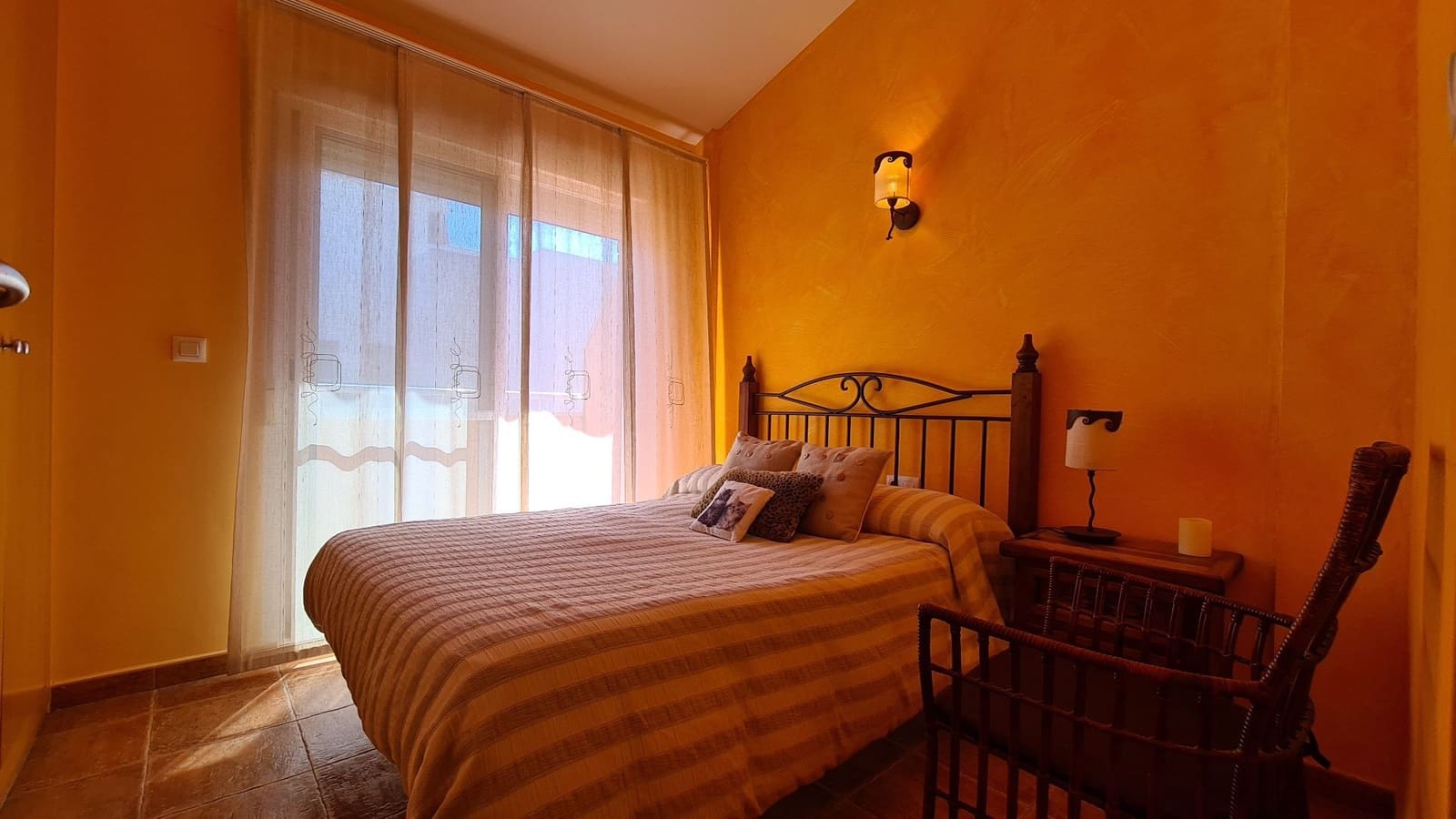 5 soveværelse Semi-Rækkehus til salg i Miramar med garage - € 251.000 (Ref: 9072082)