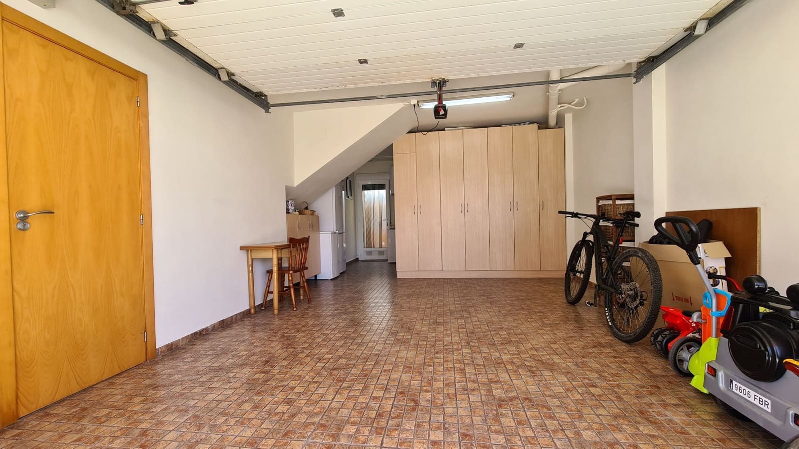 5 soveværelse Semi-Rækkehus til salg i Miramar med garage - € 251.000 (Ref: 9072082)