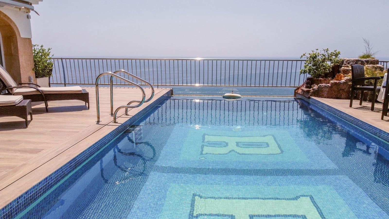 4 bedroom Villa for sale in Javea / Xabia with pool garage - € 3,500,000 (Ref: 9072085)