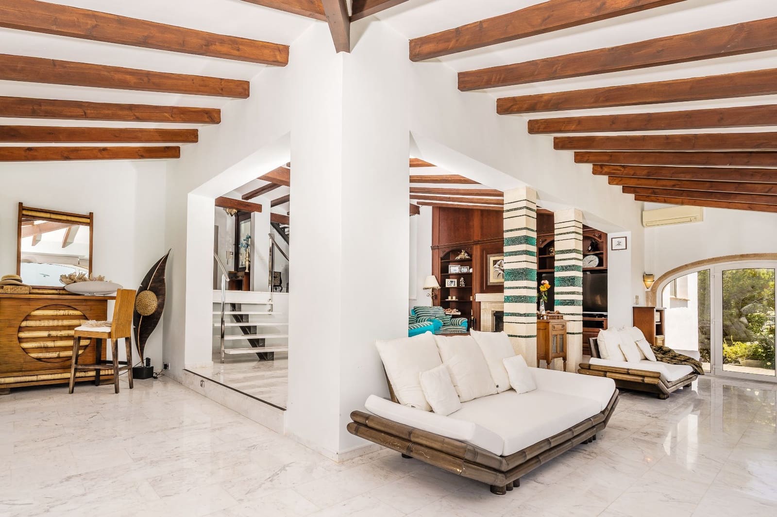 4 bedroom Villa for sale in Javea / Xabia with pool garage - € 3,500,000 (Ref: 9072085)