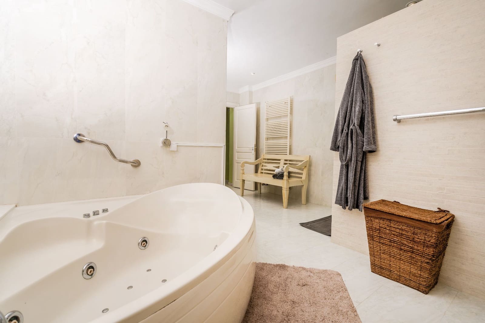 4 bedroom Villa for sale in Javea / Xabia with pool garage - € 3,500,000 (Ref: 9072085)