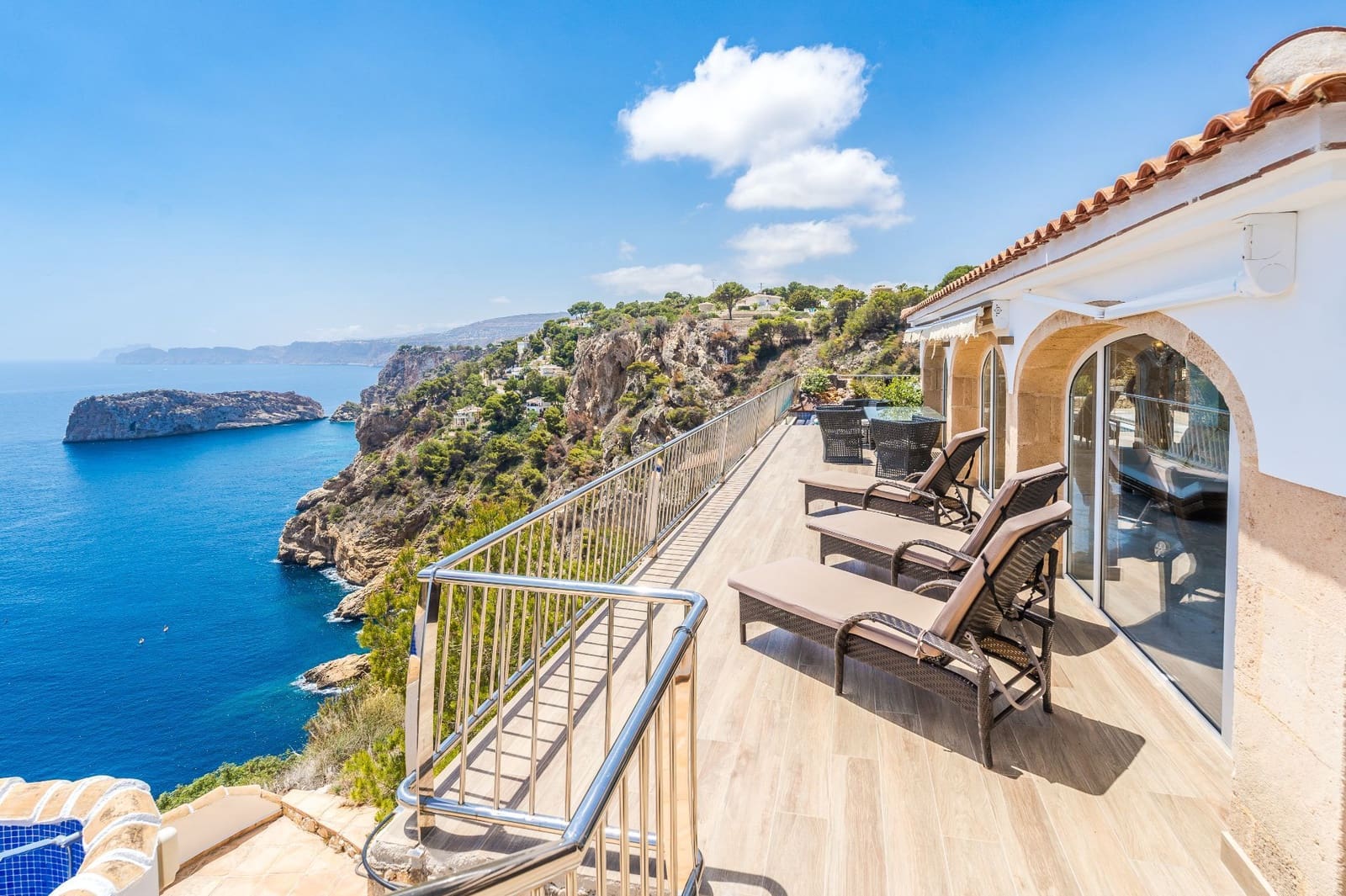 4 bedroom Villa for sale in Javea / Xabia with pool garage - € 3,500,000 (Ref: 9072085)