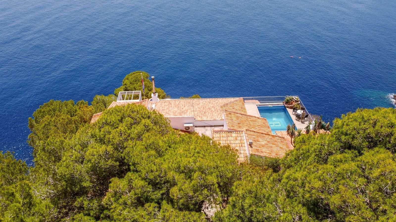4 bedroom Villa for sale in Javea / Xabia with pool garage - € 3,500,000 (Ref: 9072085)