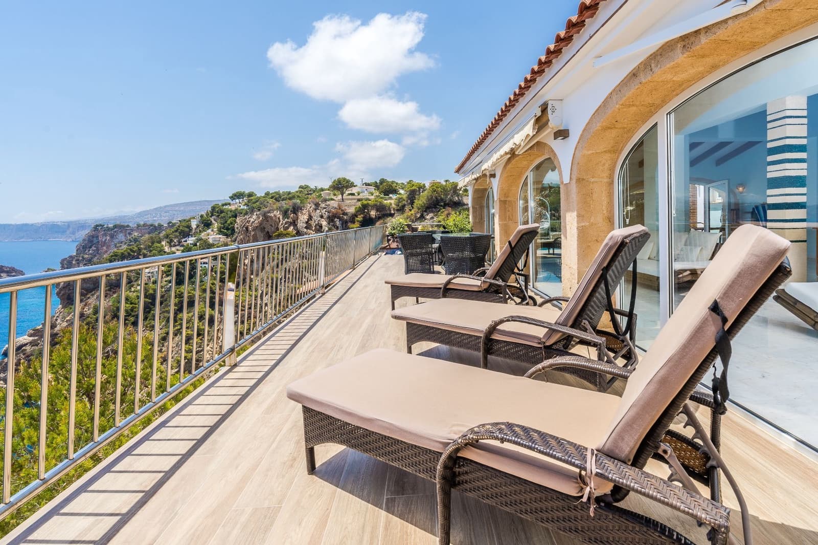 4 bedroom Villa for sale in Javea / Xabia with pool garage - € 3,500,000 (Ref: 9072085)