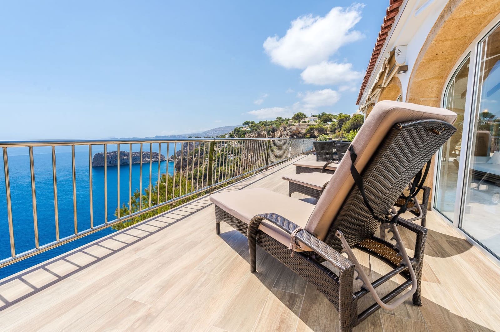 4 bedroom Villa for sale in Javea / Xabia with pool garage - € 3,500,000 (Ref: 9072085)