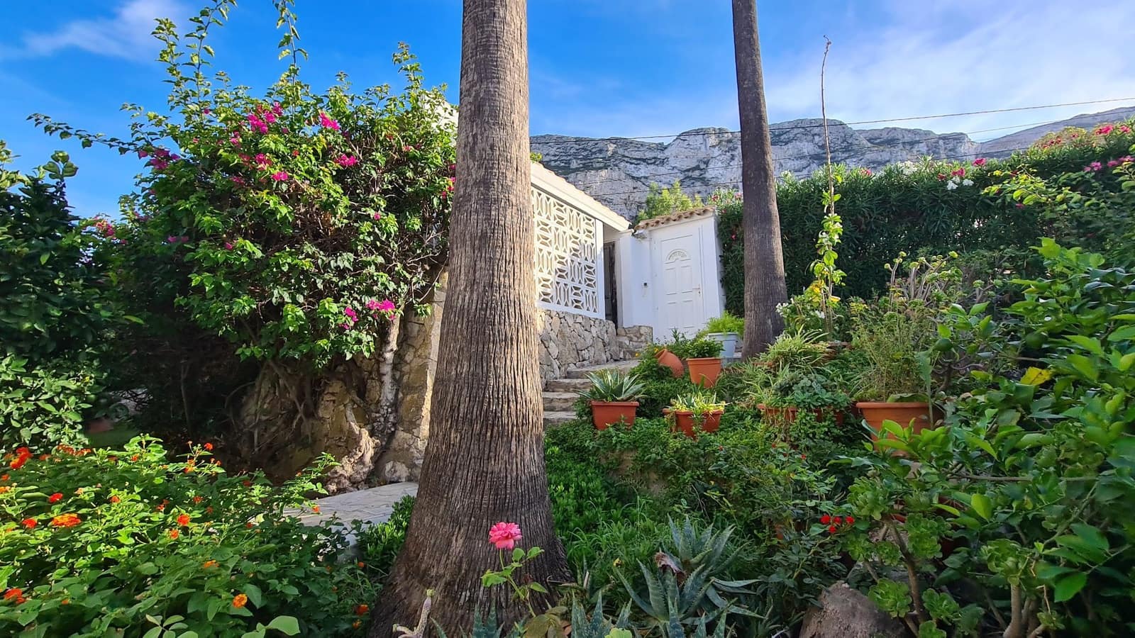 3 bedroom Villa for sale in Denia with pool garage - € 430,000 (Ref: 9072087)