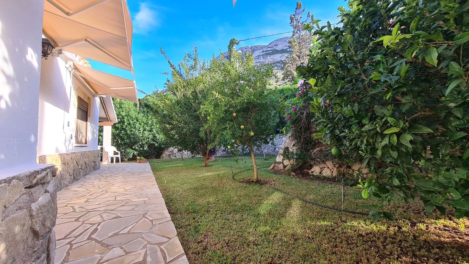 3 bedroom Villa for sale in Denia with pool garage - € 430,000 (Ref: 9072087)