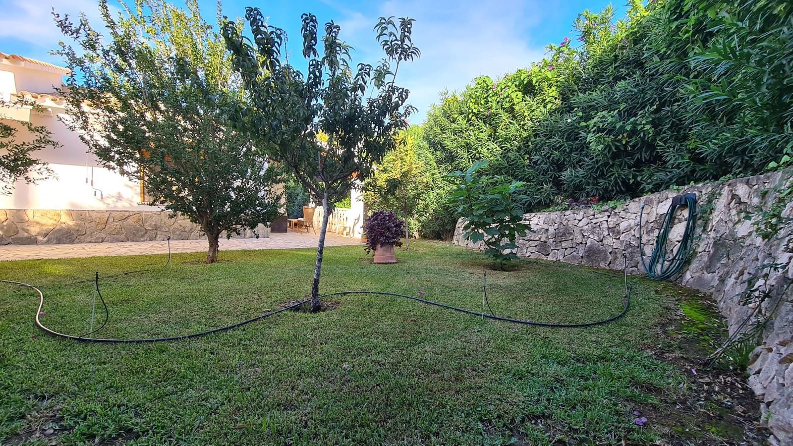 3 bedroom Villa for sale in Denia with pool garage - € 430,000 (Ref: 9072087)