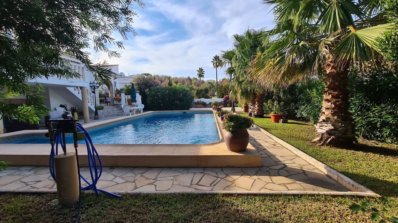 3 bedroom Villa for sale in Denia with pool garage - € 430,000 (Ref: 9072087)
