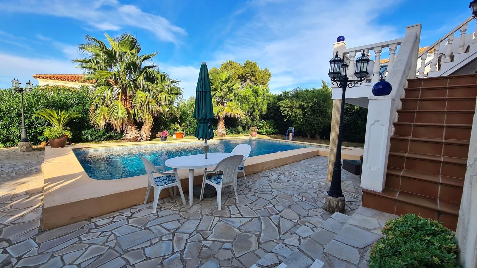 3 bedroom Villa for sale in Denia with pool garage - € 430,000 (Ref: 9072087)