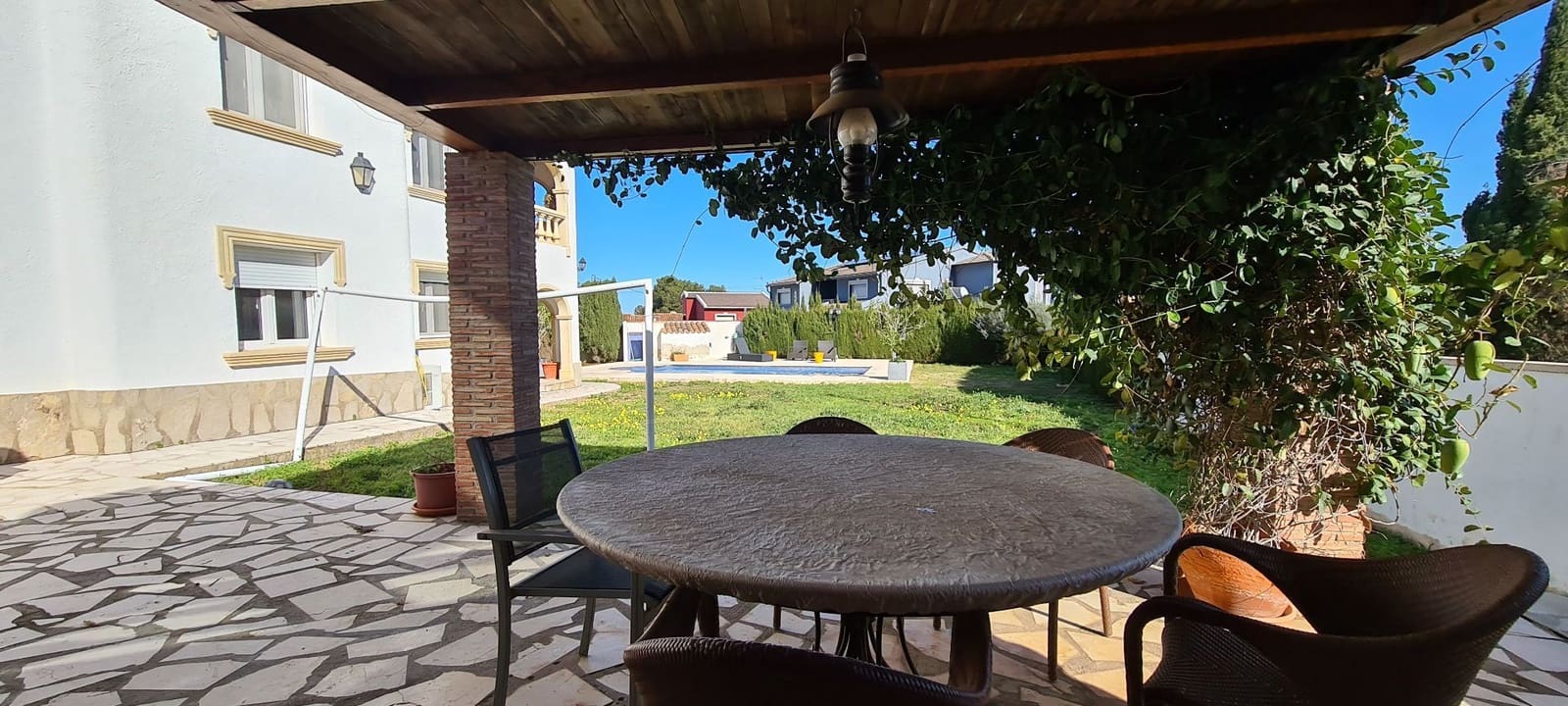 4 bedroom Villa for sale in Denia with pool garage - € 799,000 (Ref: 9072108)