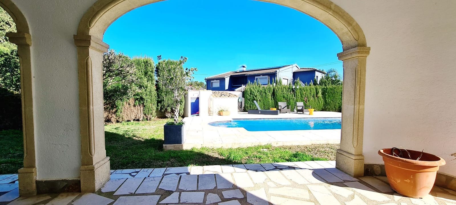 4 bedroom Villa for sale in Denia with pool garage - € 799,000 (Ref: 9072108)
