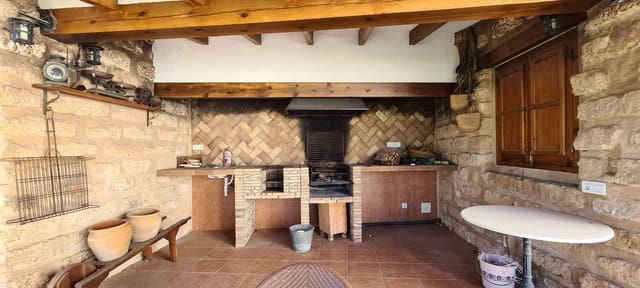 4 bedroom Villa for sale in Dénia with pool garage - € 799,000 (Ref: 9072108)