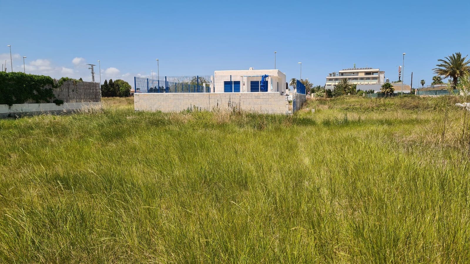 Mark till salu i Oliva - 170 000 € (Ref: 9072112)