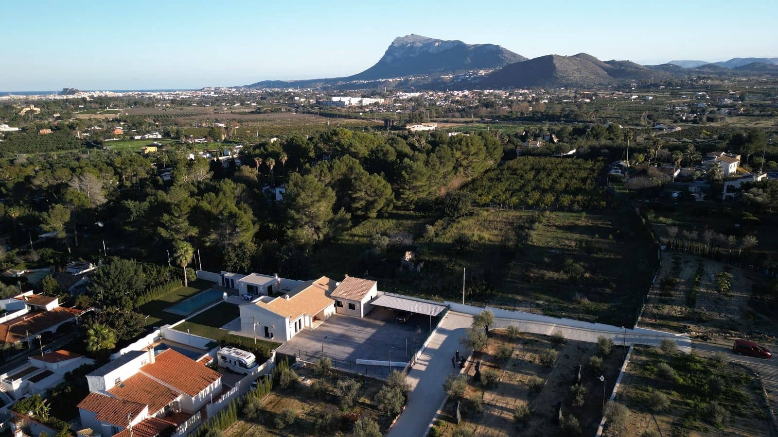 3 soveværelse Villa til salg i Denia med swimmingpool garage - € 1.590.000 (Ref: 9072116)