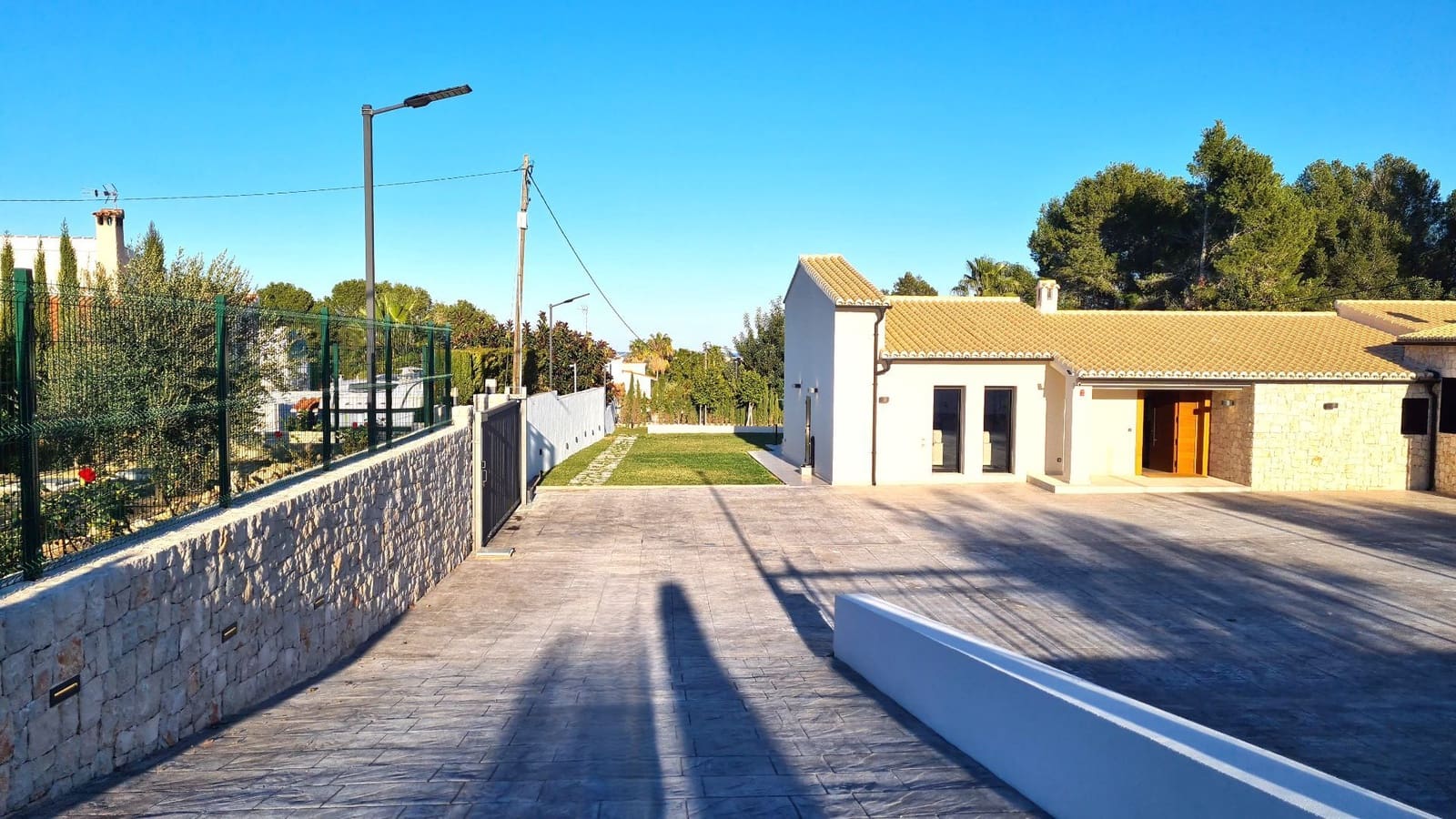 3 soveværelse Villa til salg i Denia med swimmingpool garage - € 1.590.000 (Ref: 9072116)