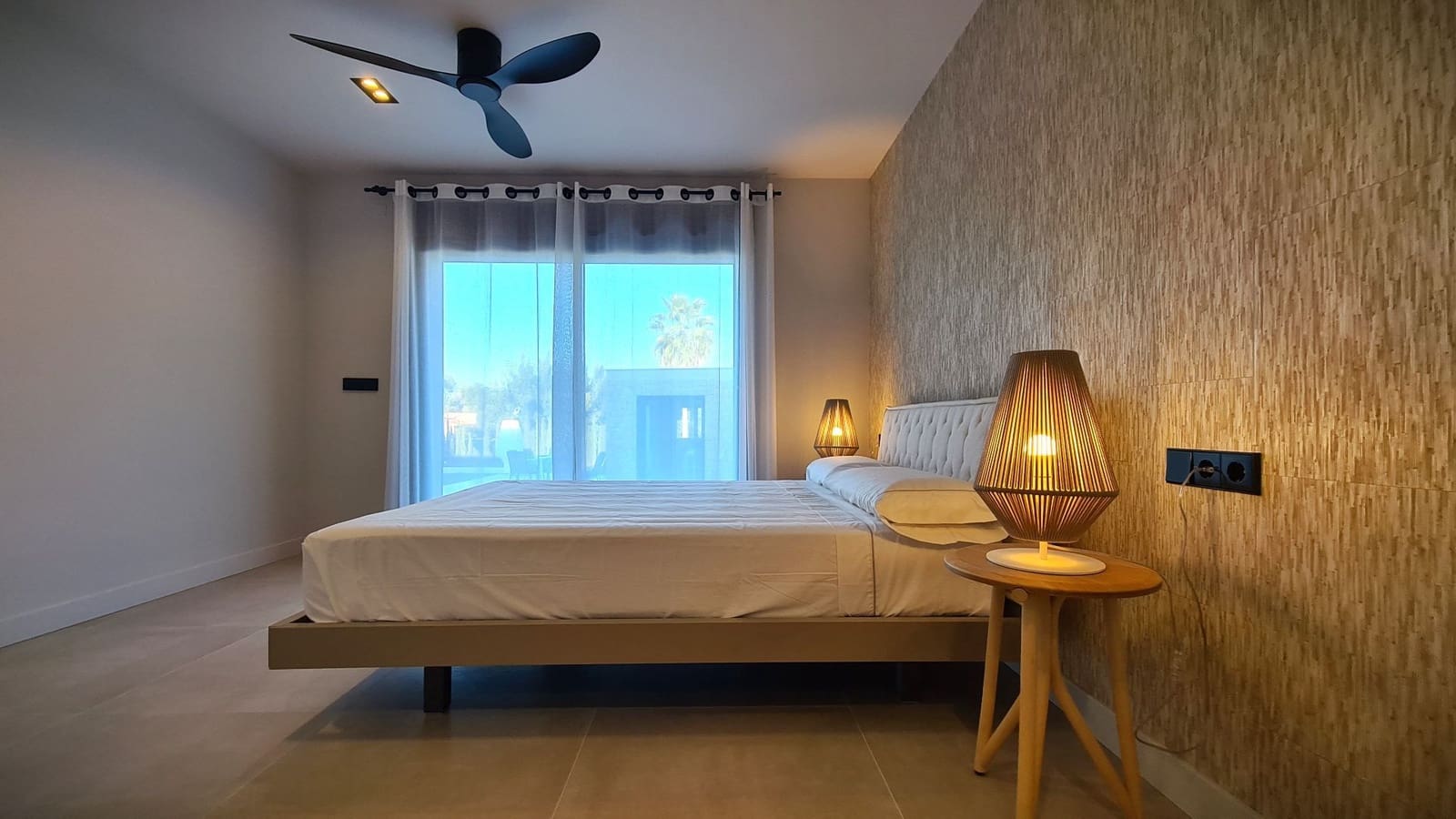 3 soveværelse Villa til salg i Denia med swimmingpool garage - € 1.590.000 (Ref: 9072116)