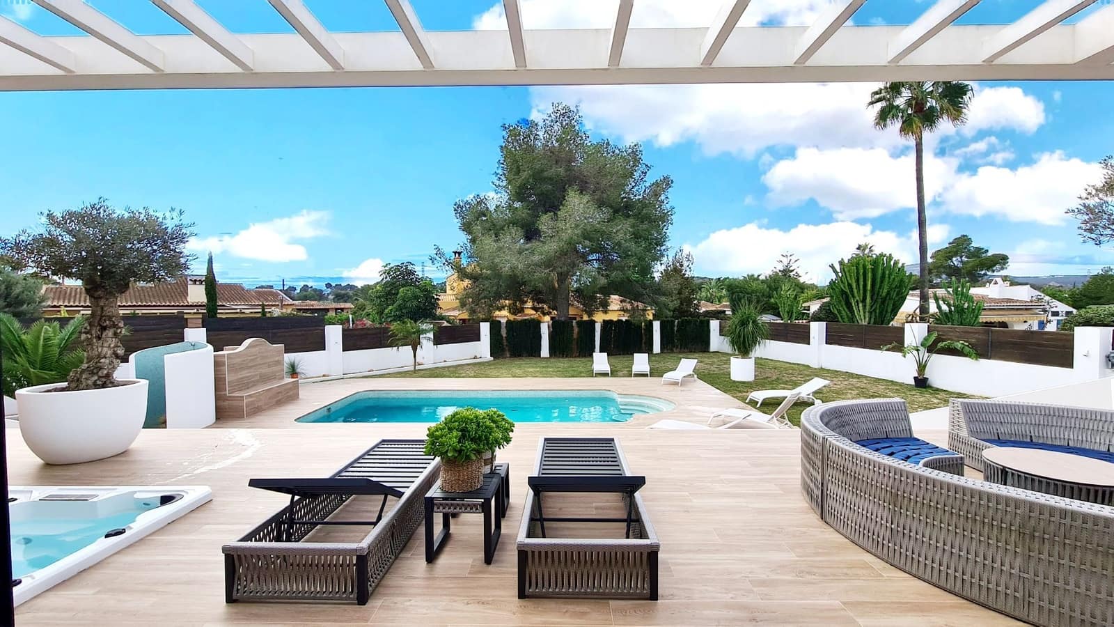 4 quarto Moradia para venda em Javea / Xabia com piscina garagem - 1 350 000 € (Ref: 9072118)