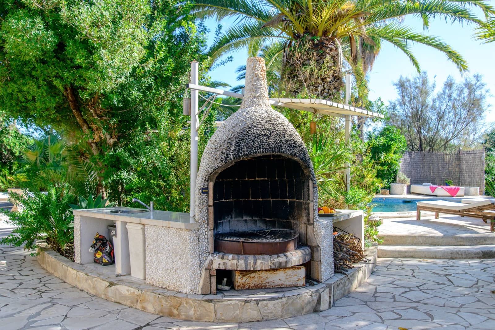 6 bedroom Villa for sale in Ibiza / Eivissa town with pool garage - € 3,500,000 (Ref: 9072129)