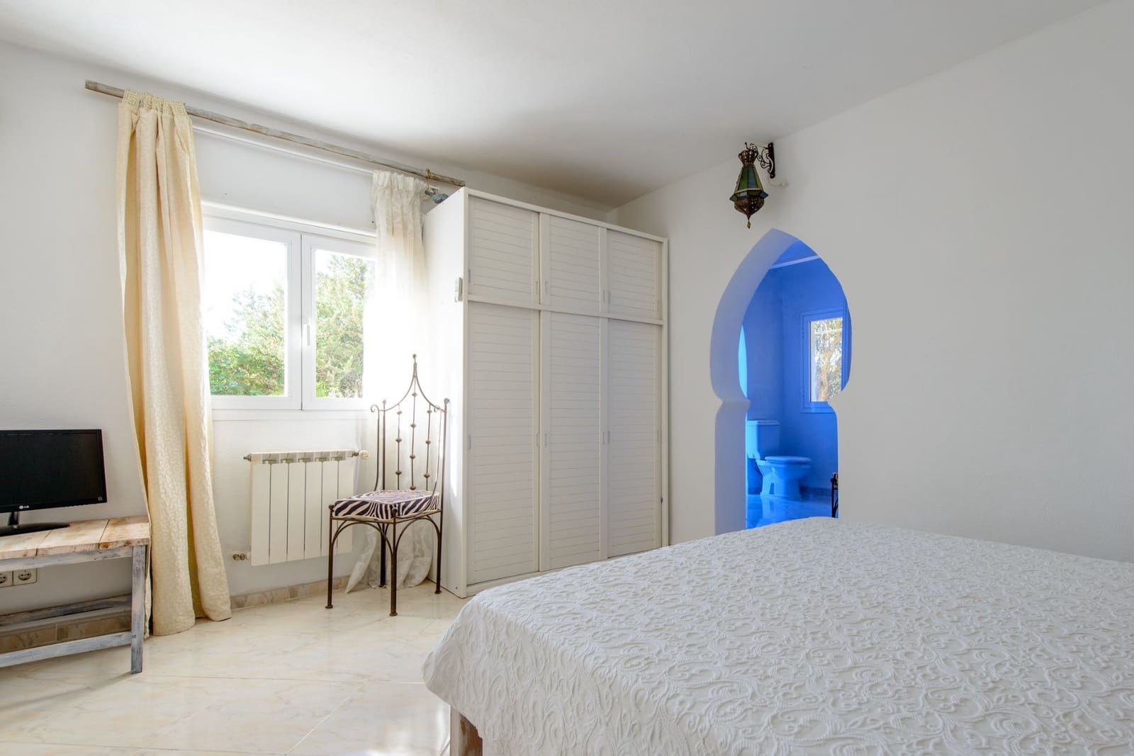 6 bedroom Villa for sale in Ibiza / Eivissa town with pool garage - € 3,500,000 (Ref: 9072129)