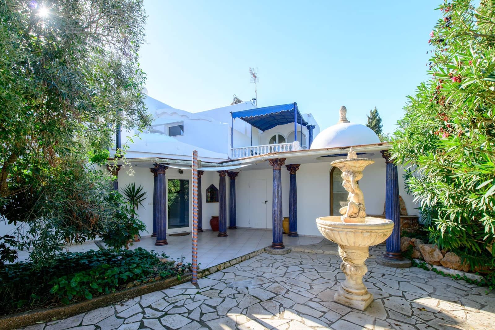 6 bedroom Villa for sale in Ibiza / Eivissa town with pool garage - € 3,500,000 (Ref: 9072129)